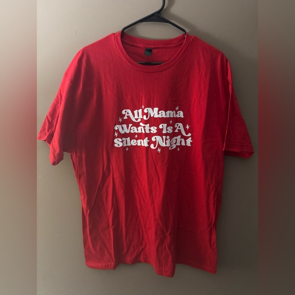 Gildan Holiday Mama Graphic T-Shirt